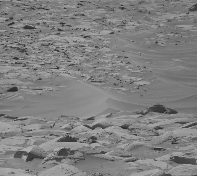 Sol 3937: Mast Camera (Mastcam)