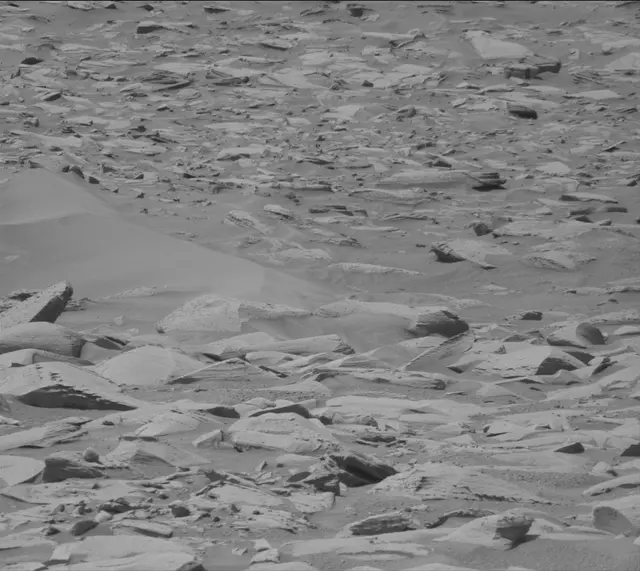 Sol 3937: Mast Camera (Mastcam)
