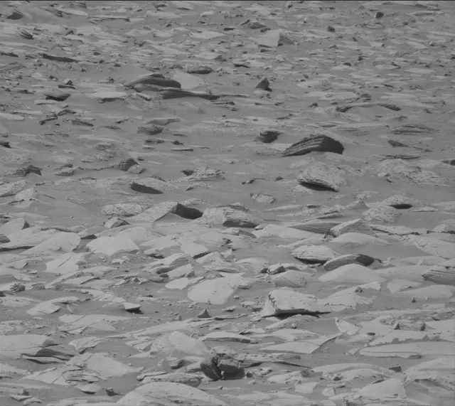 Sol 3937: Mast Camera (Mastcam)