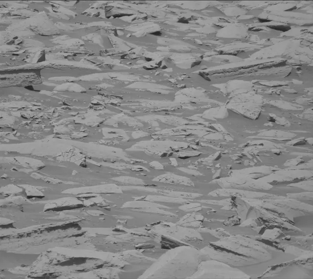 Sol 3937: Mast Camera (Mastcam)