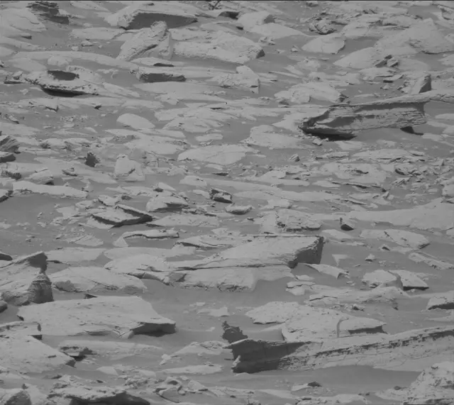 Sol 3937: Mast Camera (Mastcam)