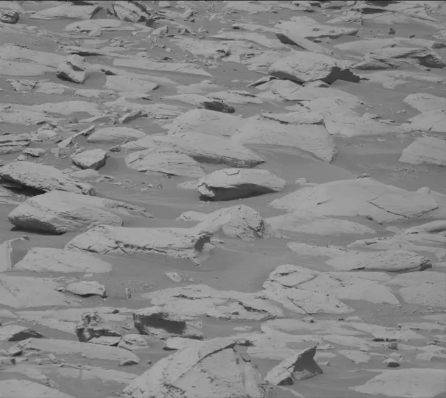 Sol 3937: Mast Camera (Mastcam)