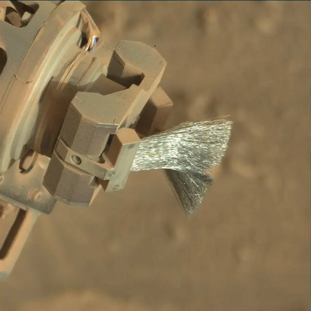 Sol 3937: Mast Camera (Mastcam)