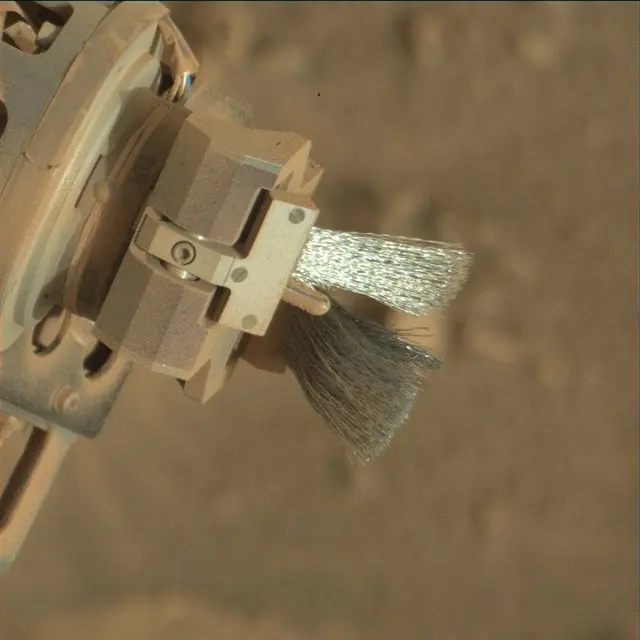 Sol 3937: Mast Camera (Mastcam)