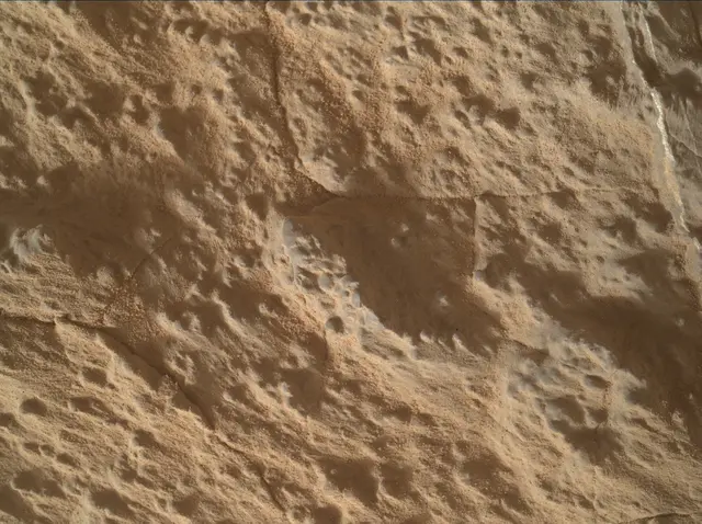 Sol 3937: Mars Hand Lens Imager (MAHLI)