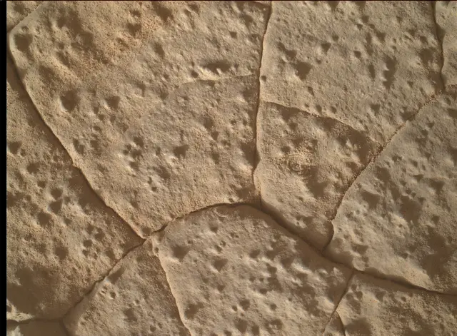 Sol 3937: Mars Hand Lens Imager (MAHLI)