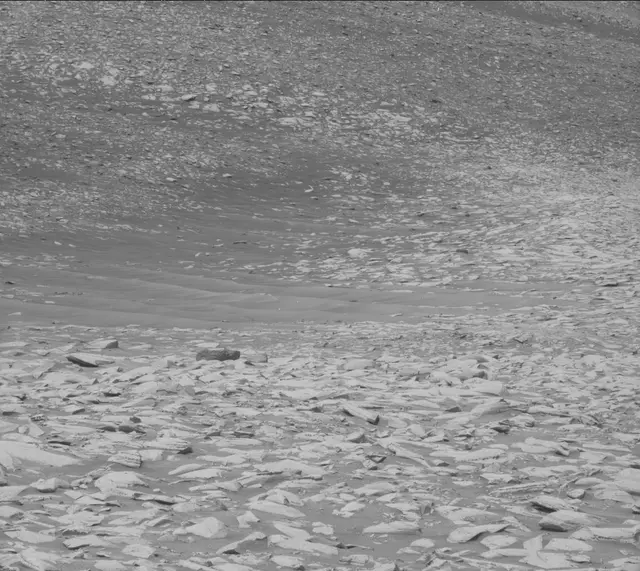 Sol 3938: Mast Camera (Mastcam)