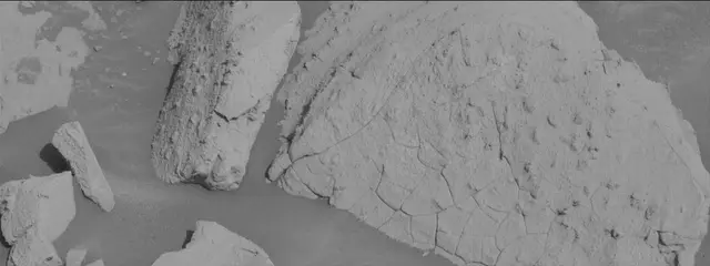 Sol 3938: Mast Camera (Mastcam)