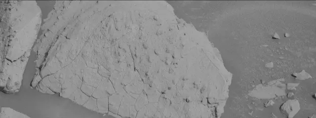 Sol 3938: Mast Camera (Mastcam)
