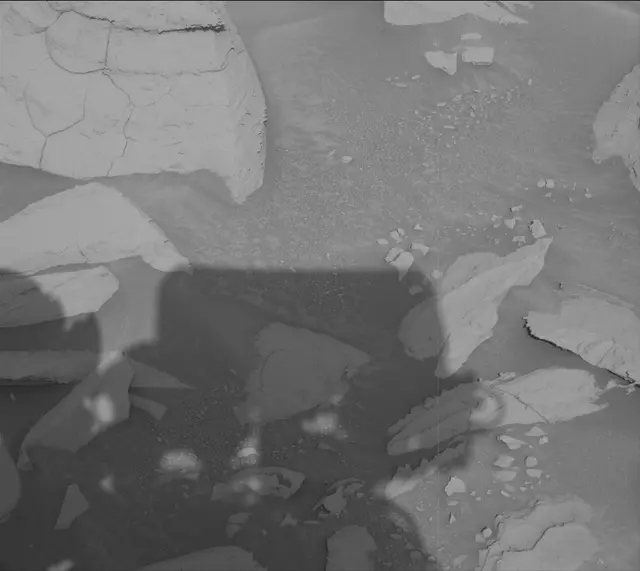 Sol 3938: Mast Camera (Mastcam)