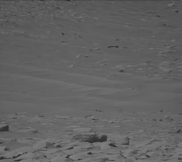 Sol 3938: Mast Camera (Mastcam)