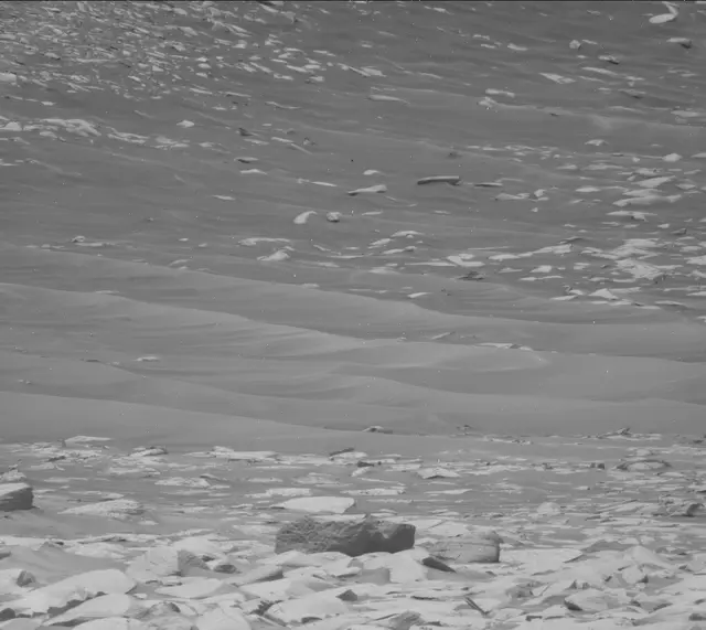 Sol 3938: Mast Camera (Mastcam)