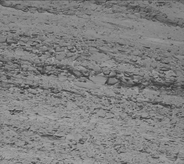 Sol 3938: Mast Camera (Mastcam)