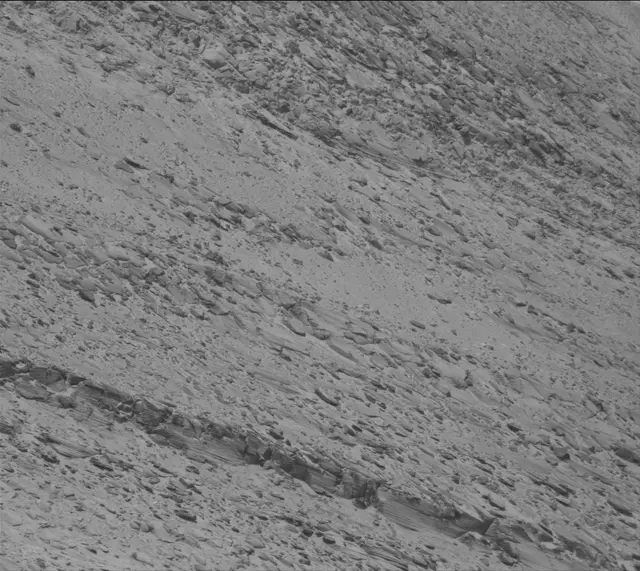 Sol 3938: Mast Camera (Mastcam)