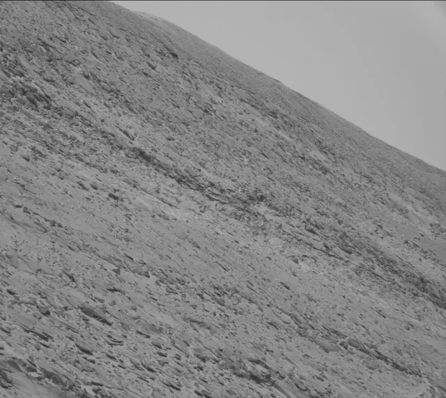 Sol 3938: Mast Camera (Mastcam)