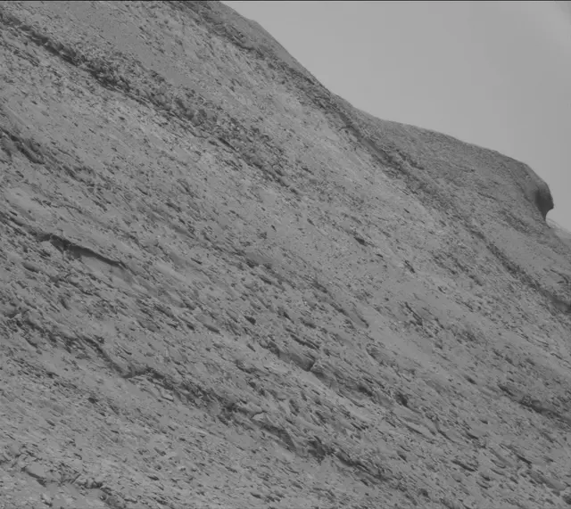 Sol 3938: Mast Camera (Mastcam)