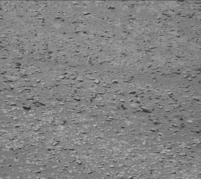 Sol 3938: Mast Camera (Mastcam)