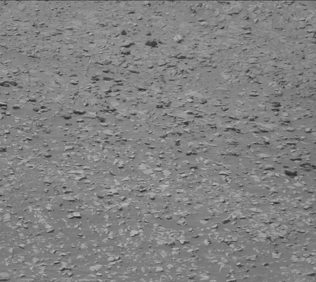 Sol 3938: Mast Camera (Mastcam)