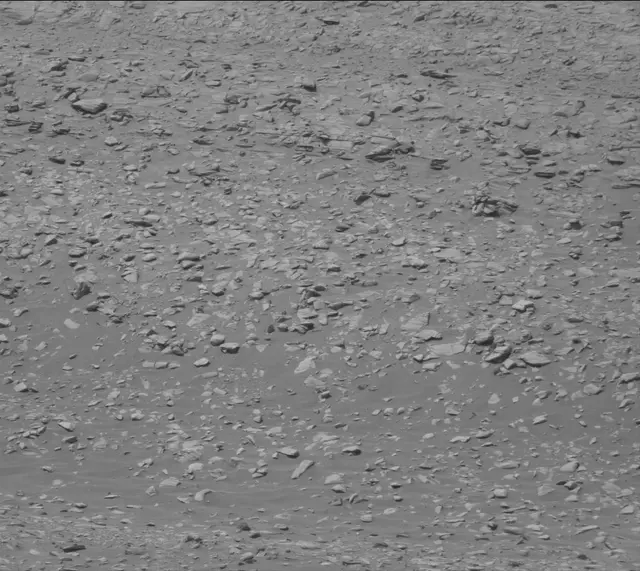 Sol 3938: Mast Camera (Mastcam)