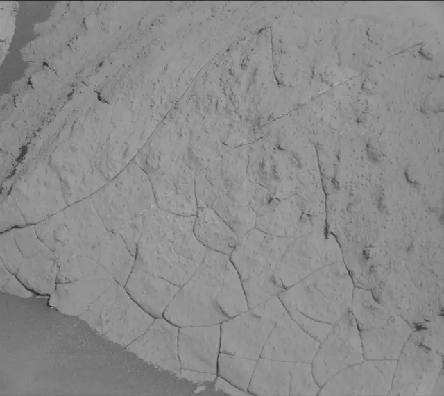 Sol 3938: Mast Camera (Mastcam)