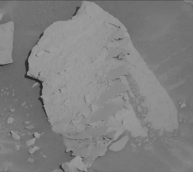 Sol 3938: Mast Camera (Mastcam)
