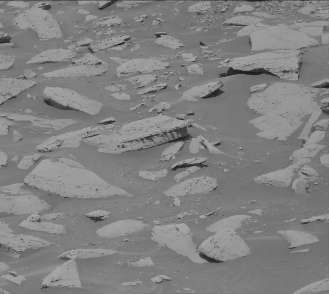 Sol 3940: Mast Camera (Mastcam)