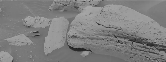 Sol 3940: Mast Camera (Mastcam)