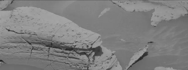 Sol 3940: Mast Camera (Mastcam)