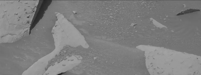 Sol 3940: Mast Camera (Mastcam)
