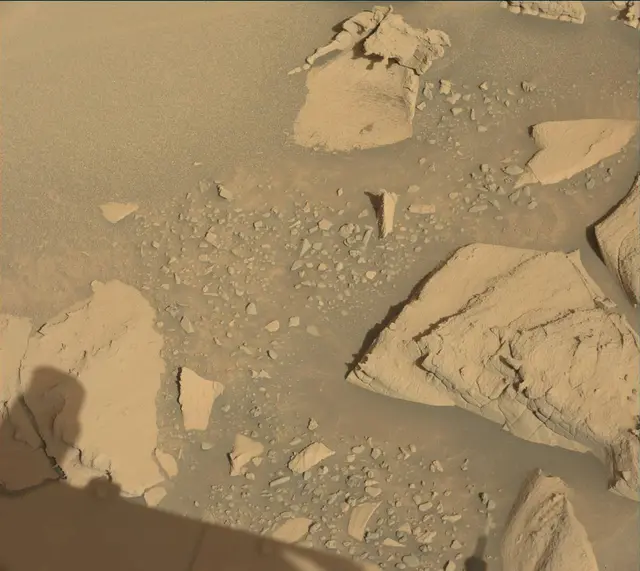 Sol 3940: Mast Camera (Mastcam)