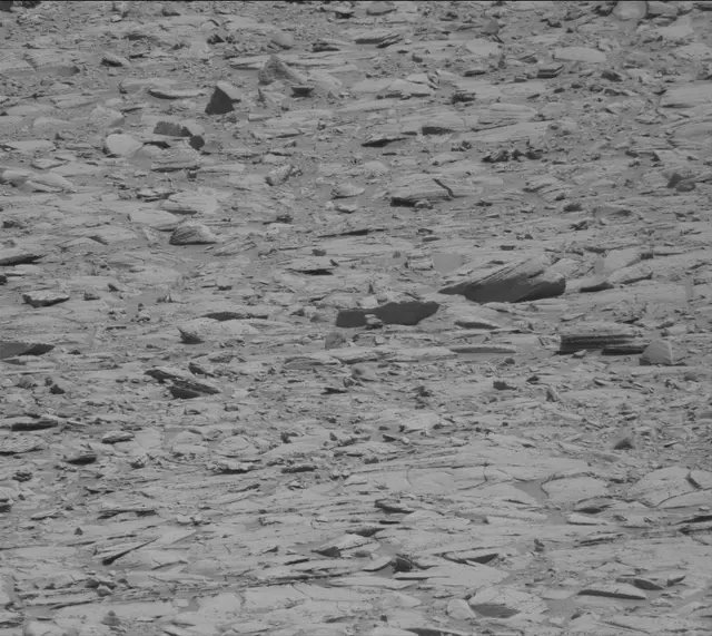 Sol 3940: Mast Camera (Mastcam)
