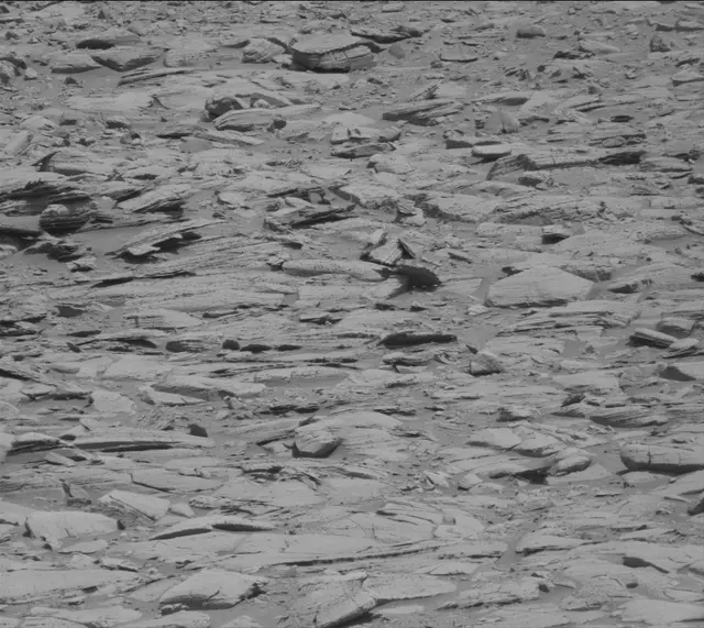 Sol 3940: Mast Camera (Mastcam)