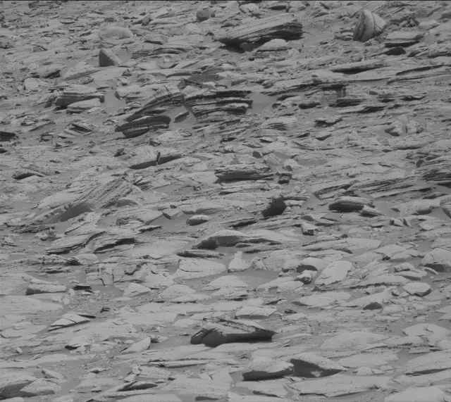 Sol 3940: Mast Camera (Mastcam)