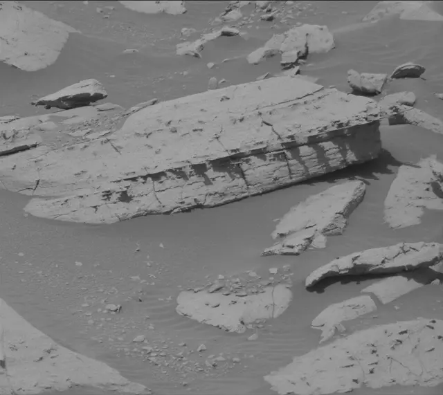 Sol 3940: Mast Camera (Mastcam)