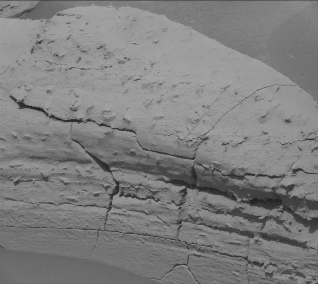 Sol 3940: Mast Camera (Mastcam)