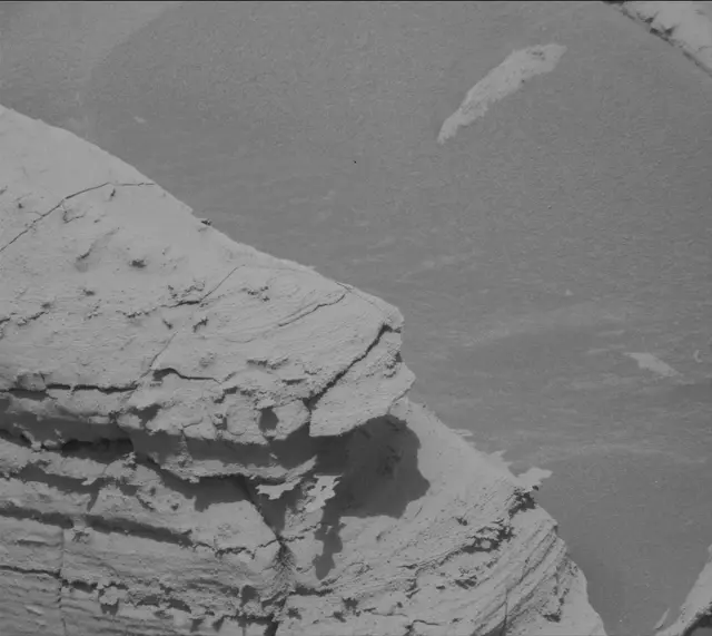 Sol 3940: Mast Camera (Mastcam)