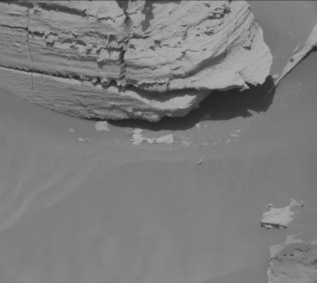 Sol 3940: Mast Camera (Mastcam)