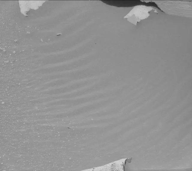 Sol 3940: Mast Camera (Mastcam)
