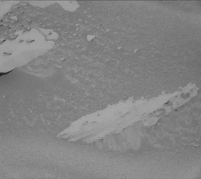 Sol 3940: Mast Camera (Mastcam)
