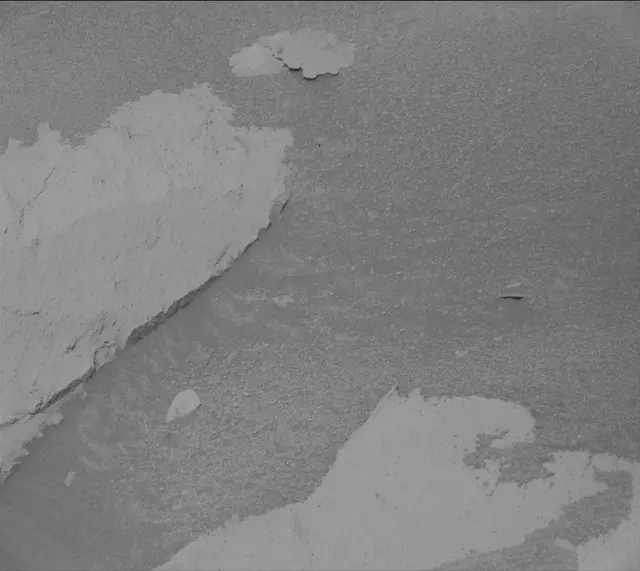 Sol 3940: Mast Camera (Mastcam)