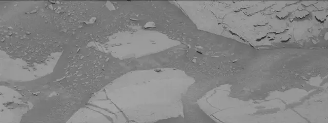 Sol 3941: Mast Camera (Mastcam)