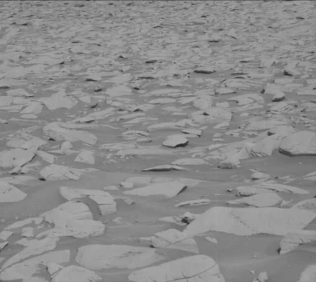 Sol 3941: Mast Camera (Mastcam)