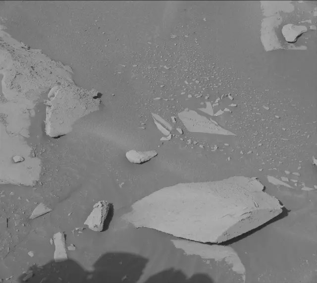 Sol 3941: Mast Camera (Mastcam)