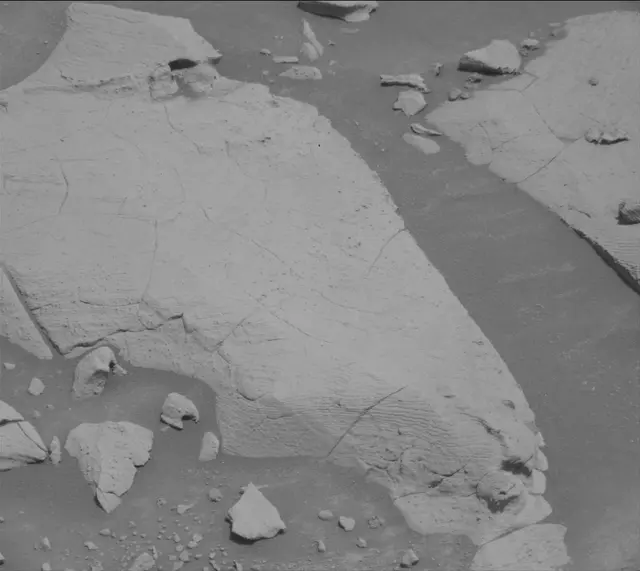 Sol 3941: Mast Camera (Mastcam)