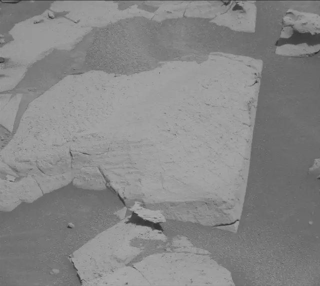 Sol 3941: Mast Camera (Mastcam)