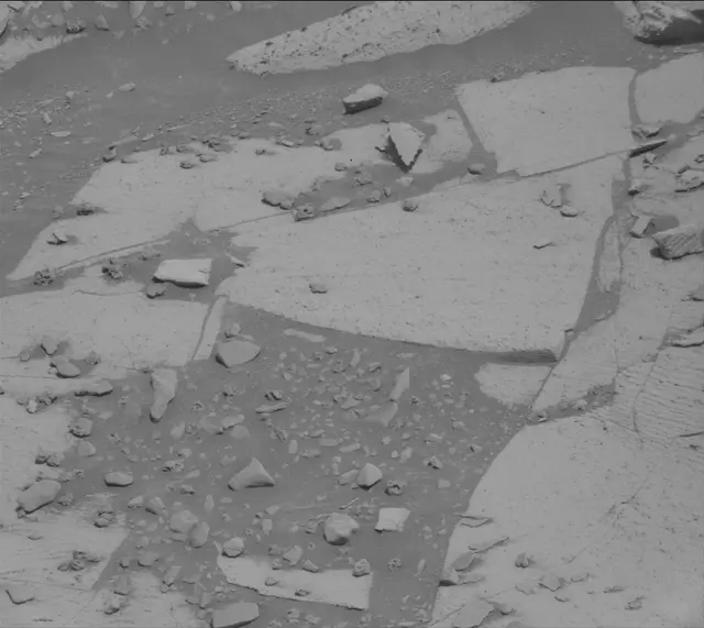 Sol 3941: Mast Camera (Mastcam)