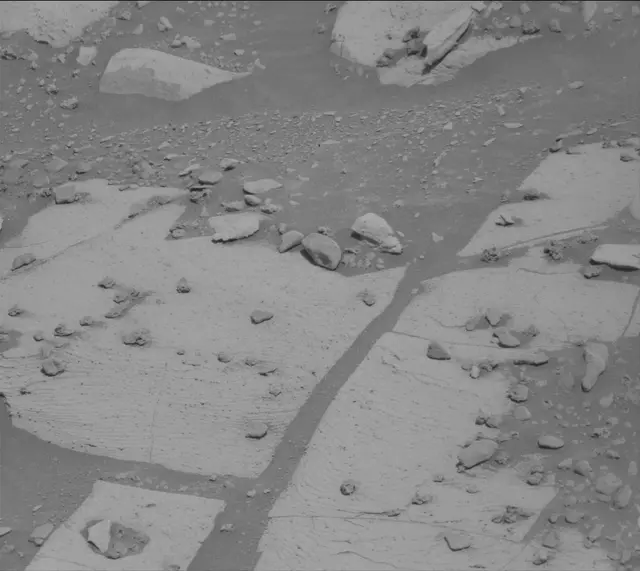Sol 3941: Mast Camera (Mastcam)