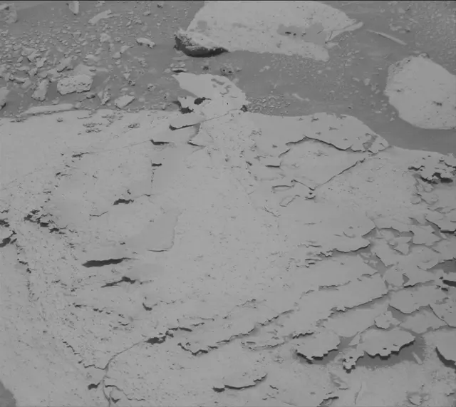 Sol 3941: Mast Camera (Mastcam)