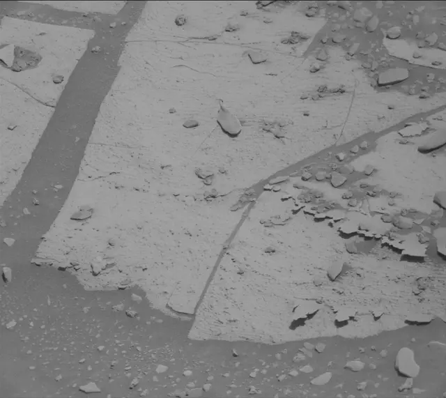 Sol 3941: Mast Camera (Mastcam)