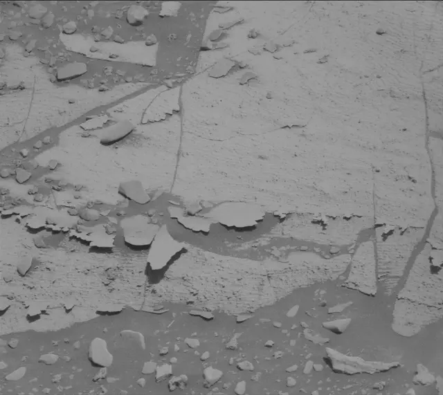 Sol 3941: Mast Camera (Mastcam)